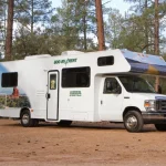 C30 large Motprhome Cruise America